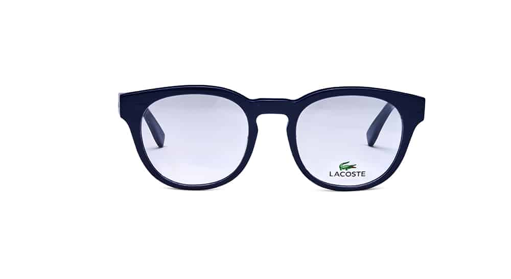 משקפיים מלבניים ממתכת בצבע כחול כהה (2088) של Lacoste עם לוגו ירוק, מבצעים מיוחדים, על רקע לבן.